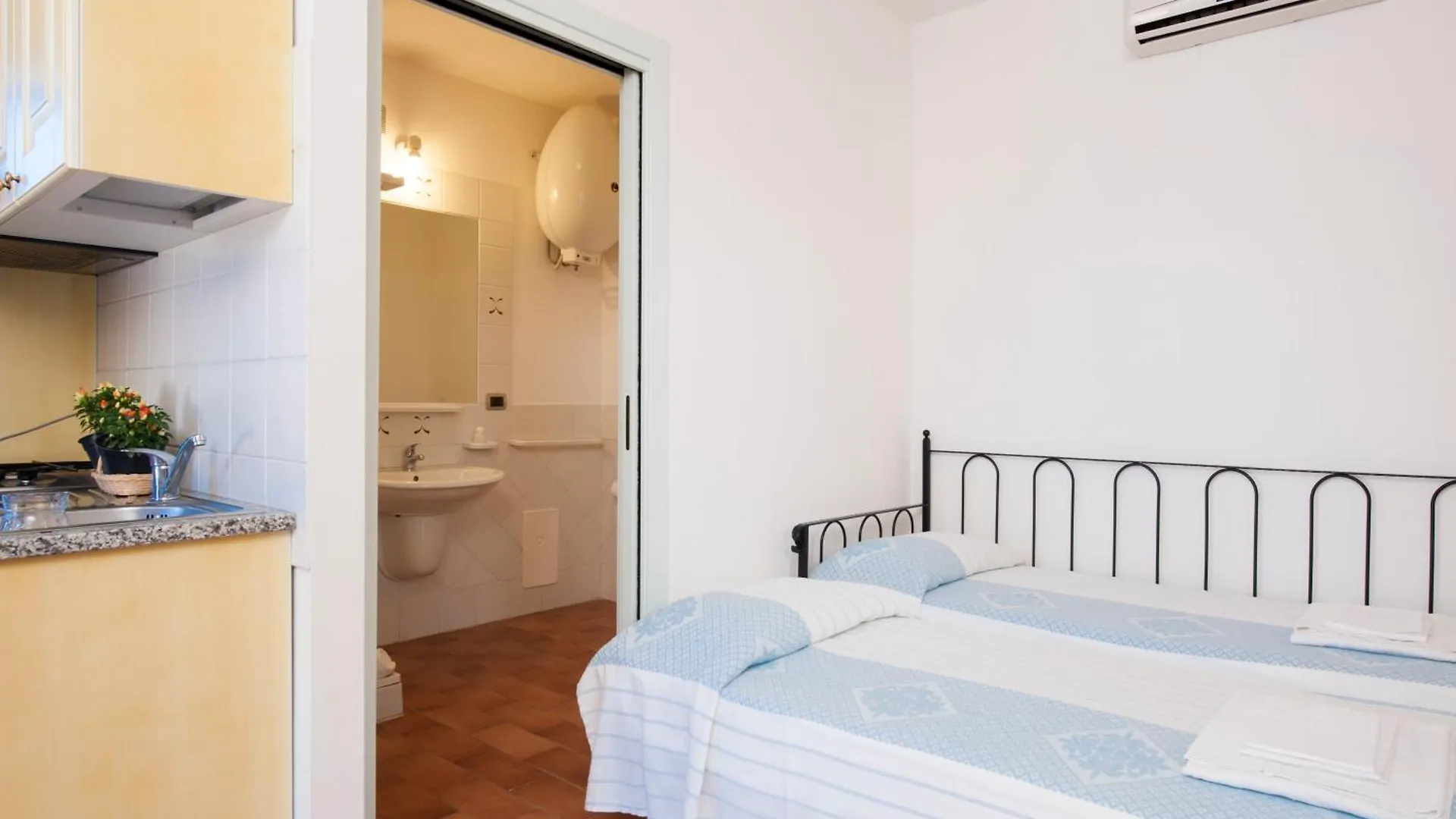 Residence With Swimming-Pool In Campulongu Just 600 Mt From The Sea Campu Longu Aparthotel