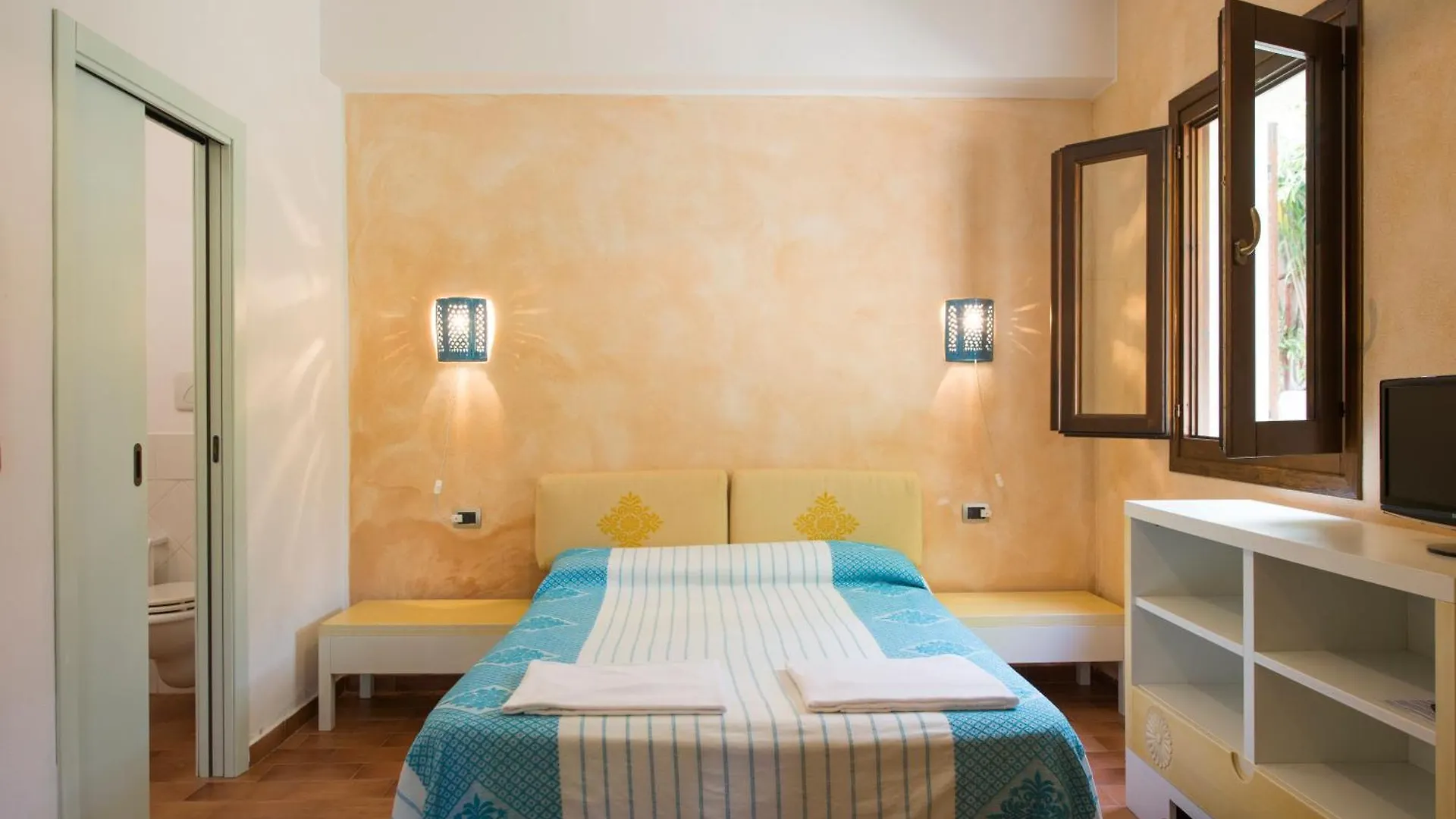 Residence With Swimming-Pool In Campulongu Just 600 Mt From The Sea Campu Longu Italy